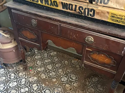 Estate of Paul Saiz auction item 8 — W&J Auction, Clovis NM