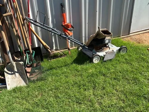 Estate of Paul Saiz auction item 68 — W&J Auction, Clovis NM