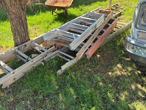 Estate of Paul Saiz auction item 81 — W&J Auction, Clovis NM