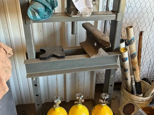 Estate of Paul Saiz auction item 93 — W&J Auction, Clovis NM