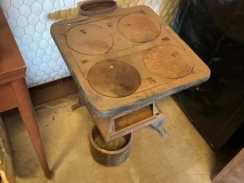 Estate of Paul Saiz auction item 106 — W&J Auction, Clovis NM